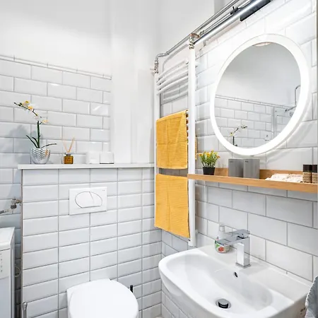Terrace Apartment *